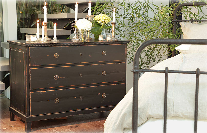 iron-bed-n-dresser